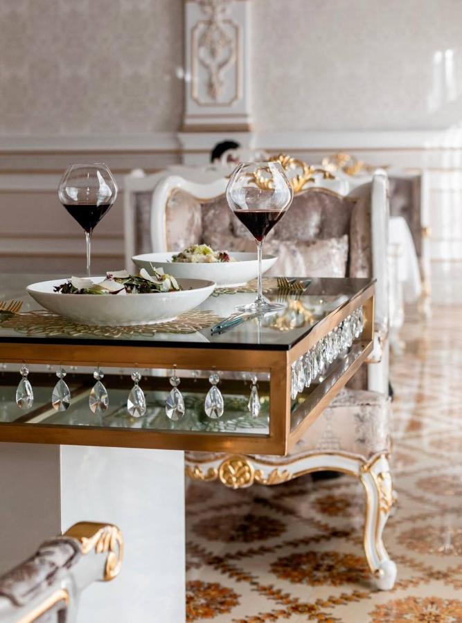 Hotel Grand Aristocrate Dubovtsy Eksteriør billede