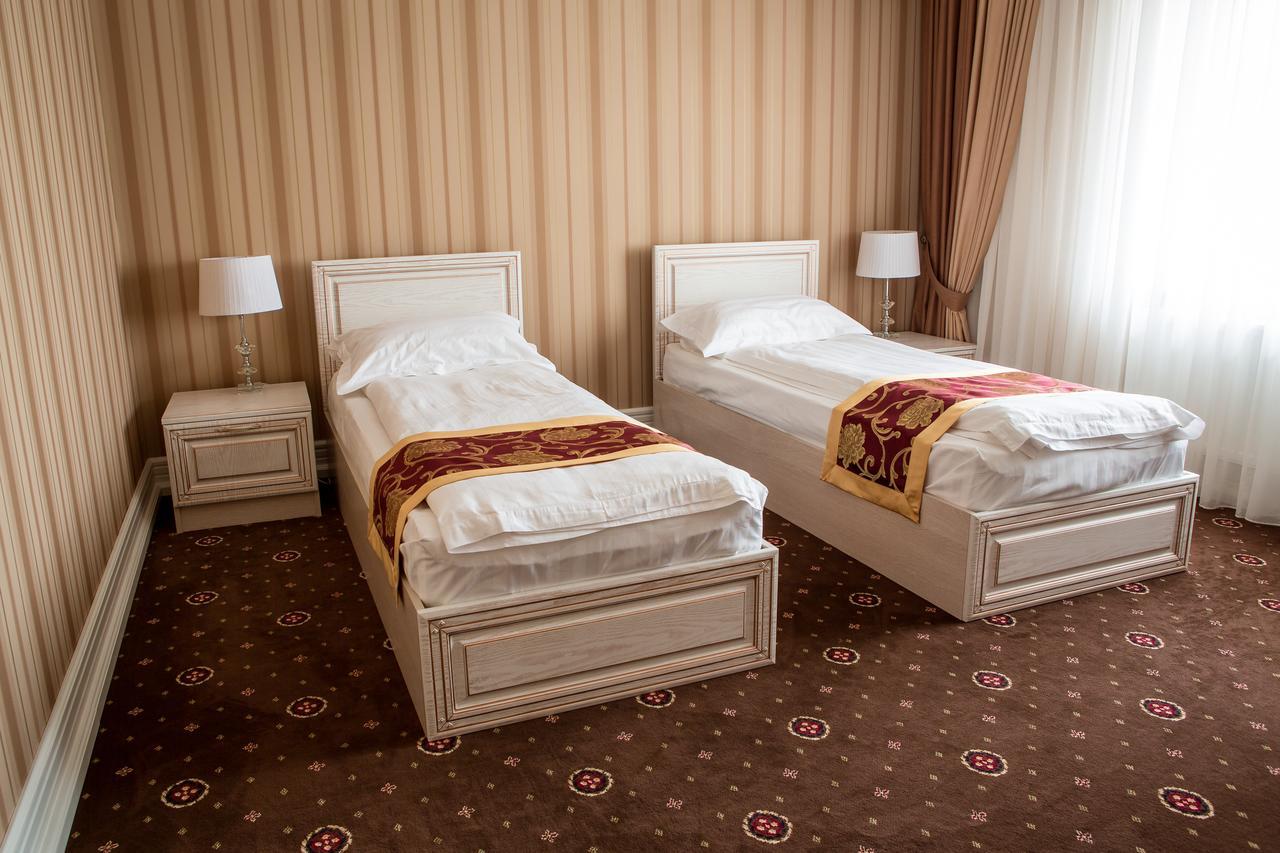 Hotel Grand Aristocrate Dubovtsy Eksteriør billede