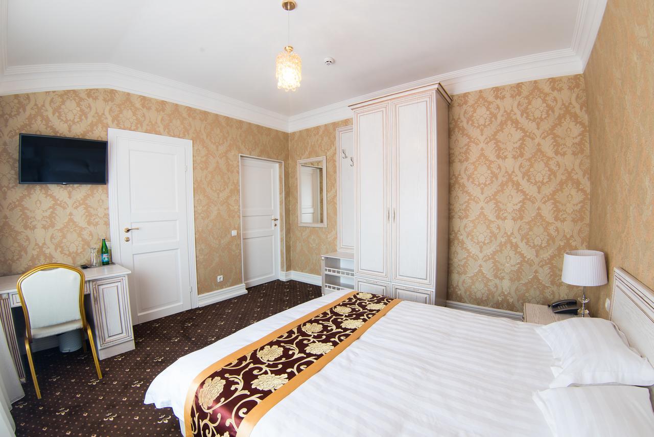 Hotel Grand Aristocrate Dubovtsy Eksteriør billede
